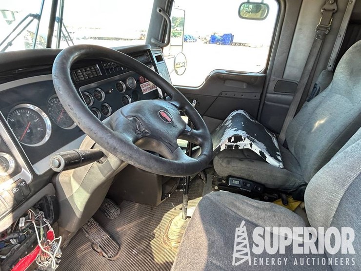 2009-kenworth-t800-image-4