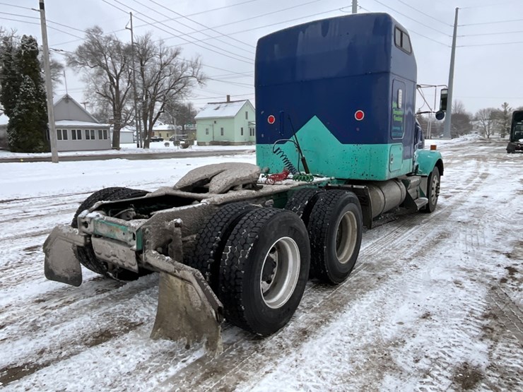 2009-kenworth-t800-image-11