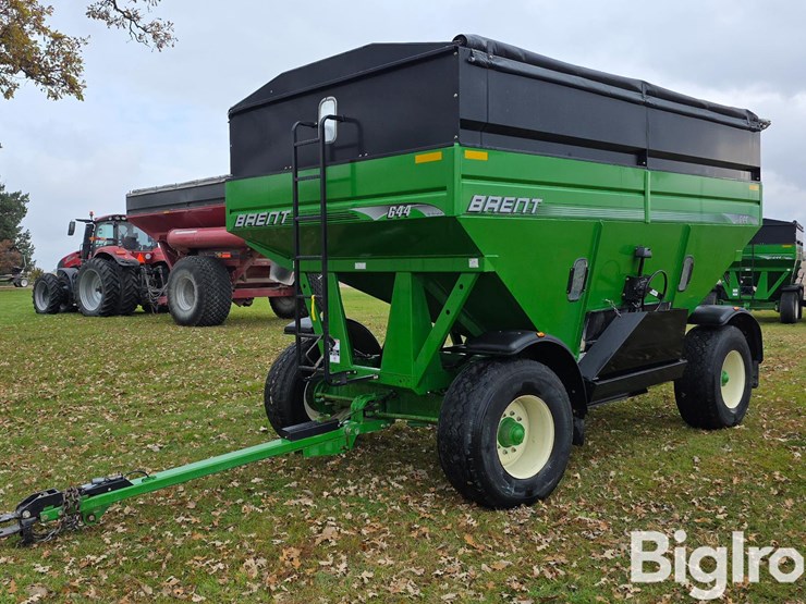 unverferth-brent-gt-644-gravity-wagon-image-1