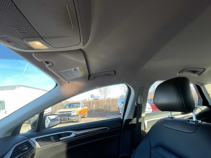 #1388-•-2015-ford-fusion-(has-wi-title)-(of)-image-81