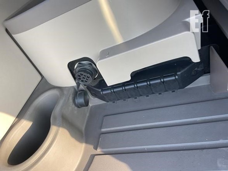 2020-john-deere-s770-image-55