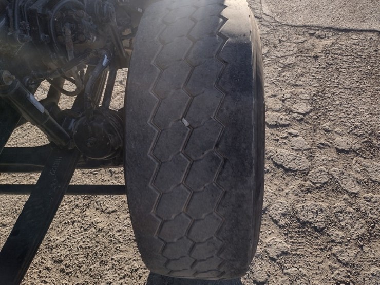 peterbilt-389-image-26