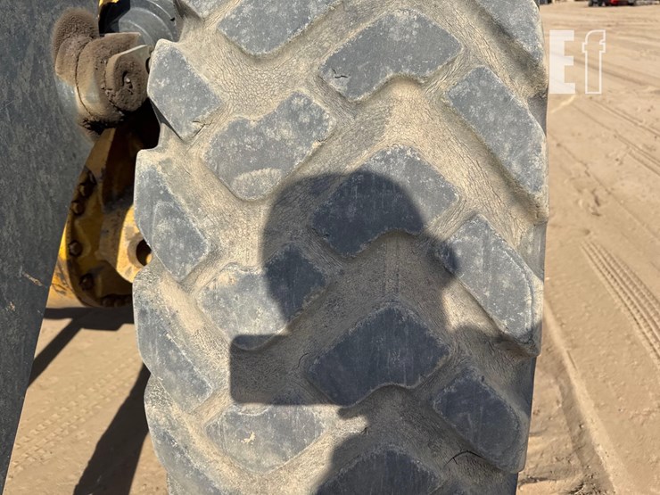 2017-deere-544kii-image-9