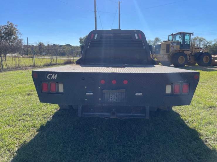 ford-f350-xl-image-10