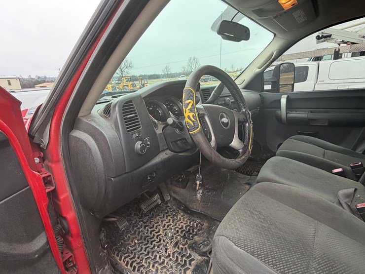 chevrolet-3500hd-image-19