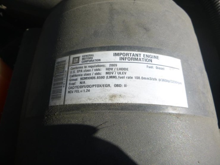 2009-chevrolet-2500-image-14