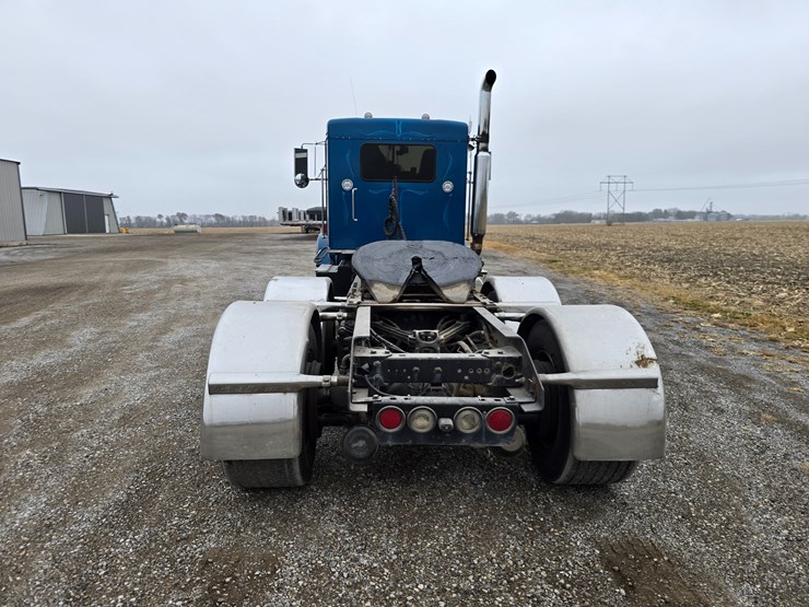 kenworth-t800-image-15