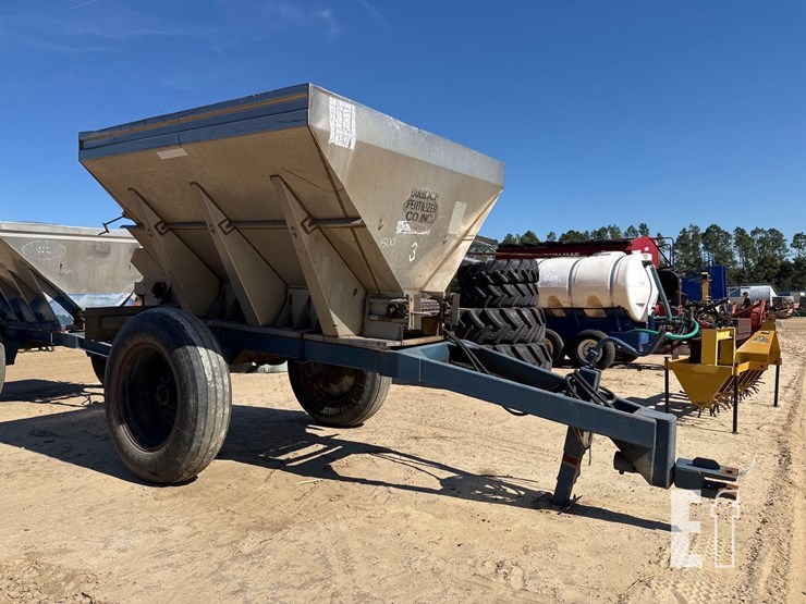 1992-dfi-pull-spreader-image-3