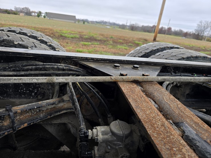 2020-peterbilt-567-image-102