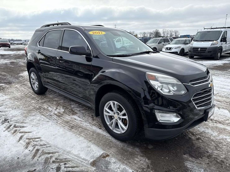 2017-chevrolet-equinox-lt-image-7