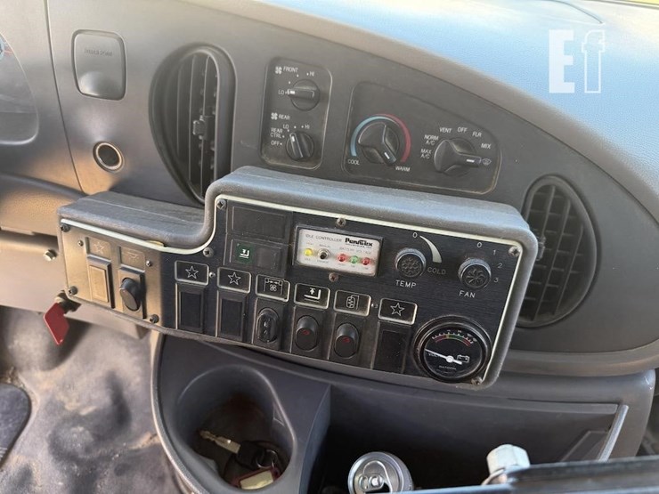 1998-ford-e-super-duty-image-12