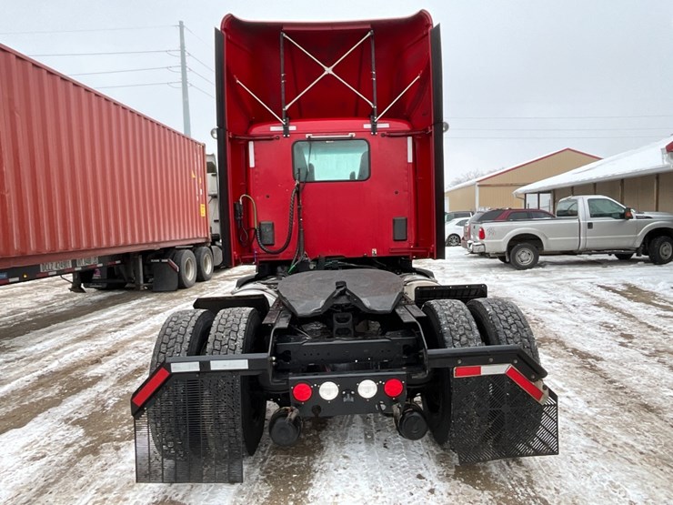 2019-kenworth-t680-image-4