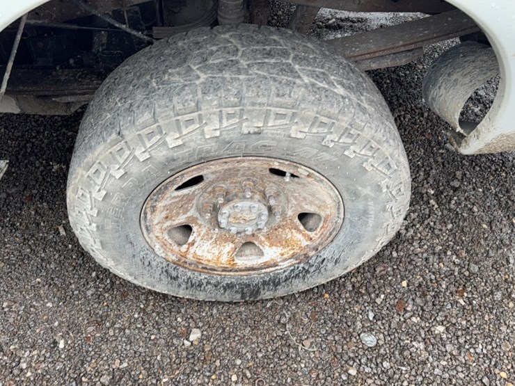 2011-ford-f250-image-12