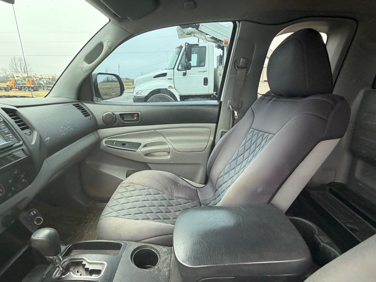 toyota-tacoma-image-16