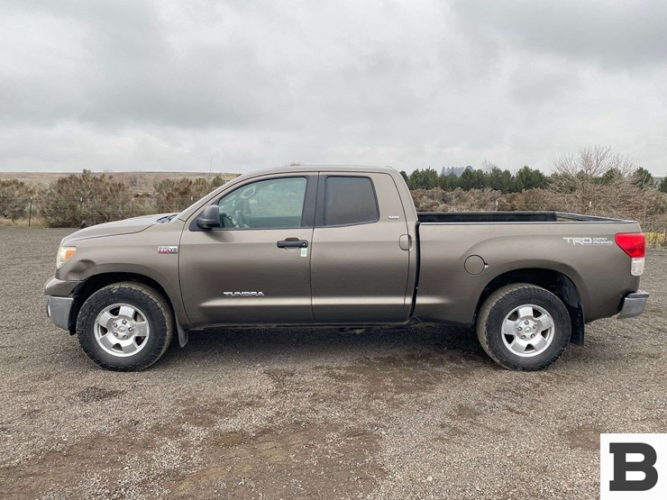 2013-toyota-tundra-image-2