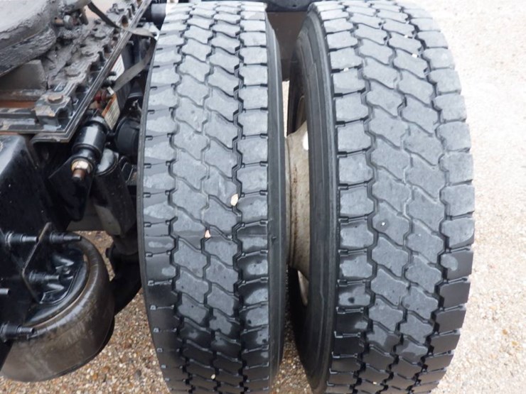 freightliner-cascadia-125-image-6