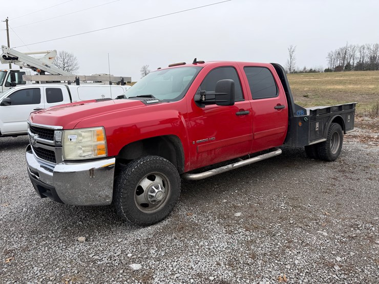 chevrolet-3500hd-image-1