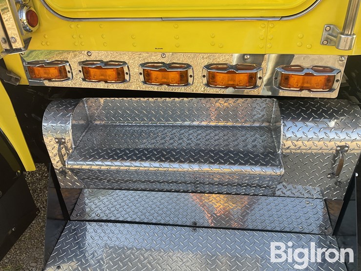 kenworth-w900-image-15