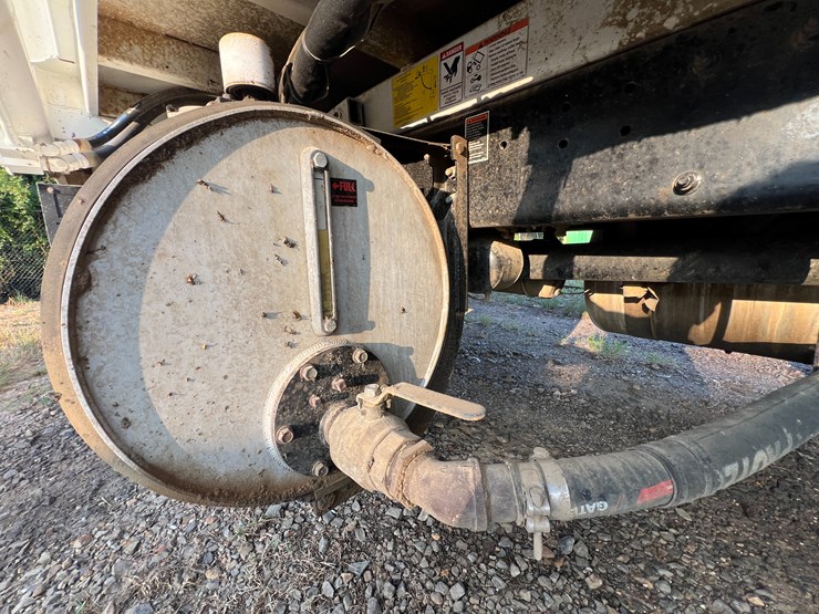 peterbilt-520-image-25