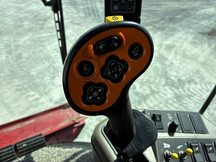 case-ih-5088-image-95