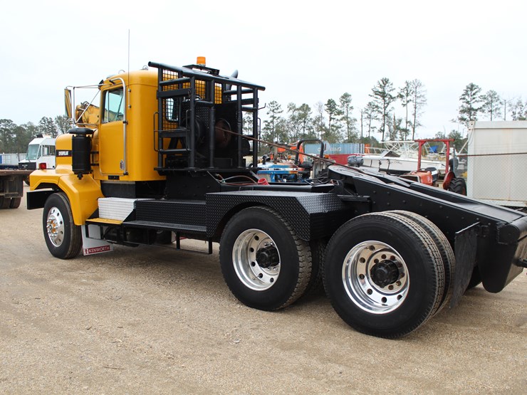 1982-caterpillar-3406-image-3