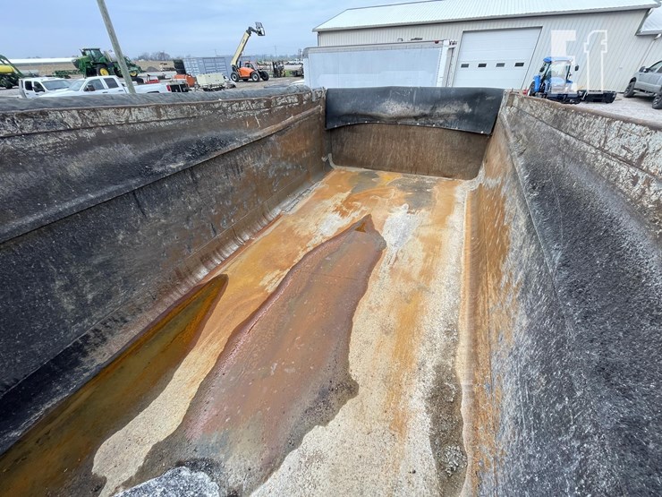 2006-sterling-l8500-image-43