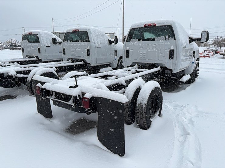 chevrolet-6500-image-6