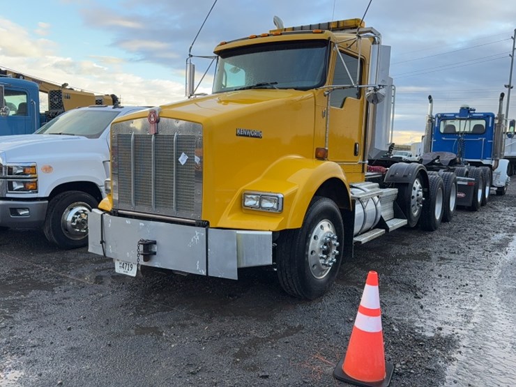 2008-kenworth-t800-image-1