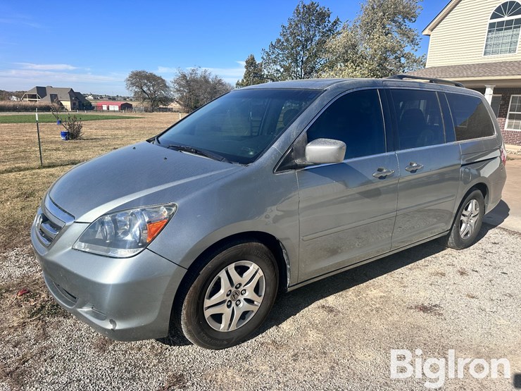 2007-honda-odyssey-image-1