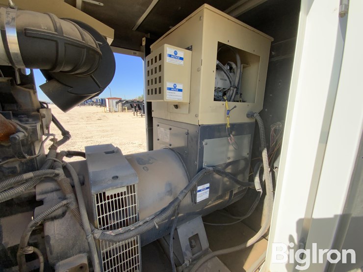 2011-doosan-150kw-t/a-portable-diesel-generator-image-15