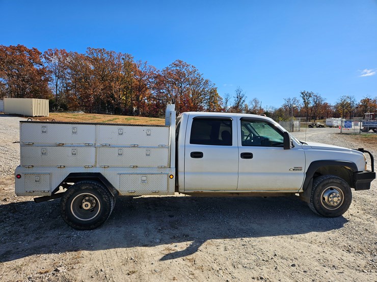 chevrolet-silverado-3500-image-19