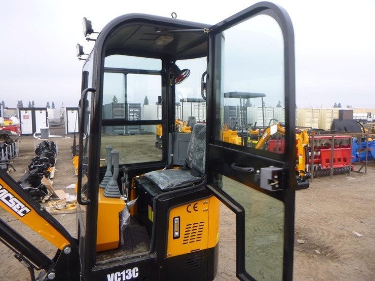2025-vicsec-vc13c-hydraulic-excavator-image-18