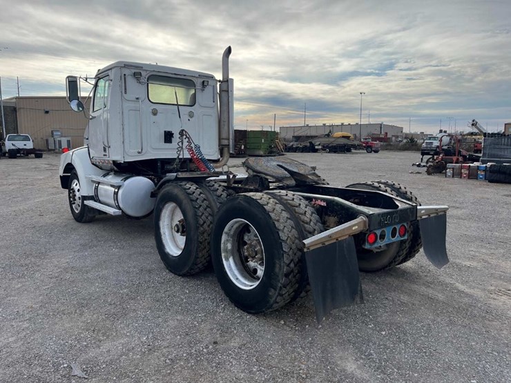 2016-western-star-4900-image-7