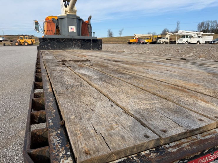 ford-lts9000-image-10