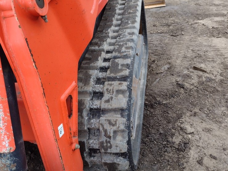 kubota-svl65-2-image-26