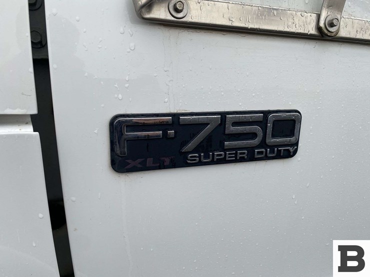 2006-ford-f750-image-12