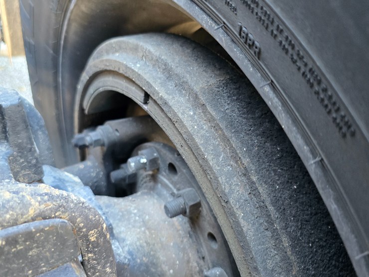 peterbilt-579-image-102