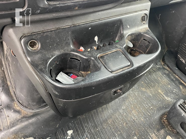 2002-chevrolet-express-2500-image-13