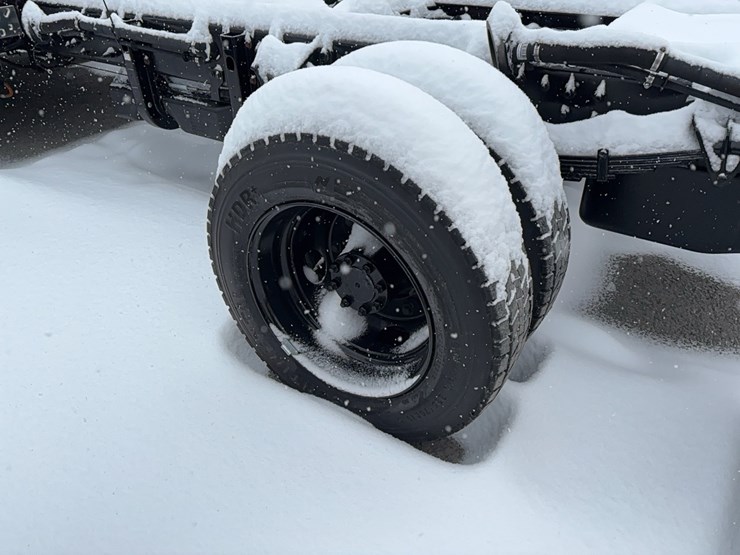 chevrolet-6500-image-9
