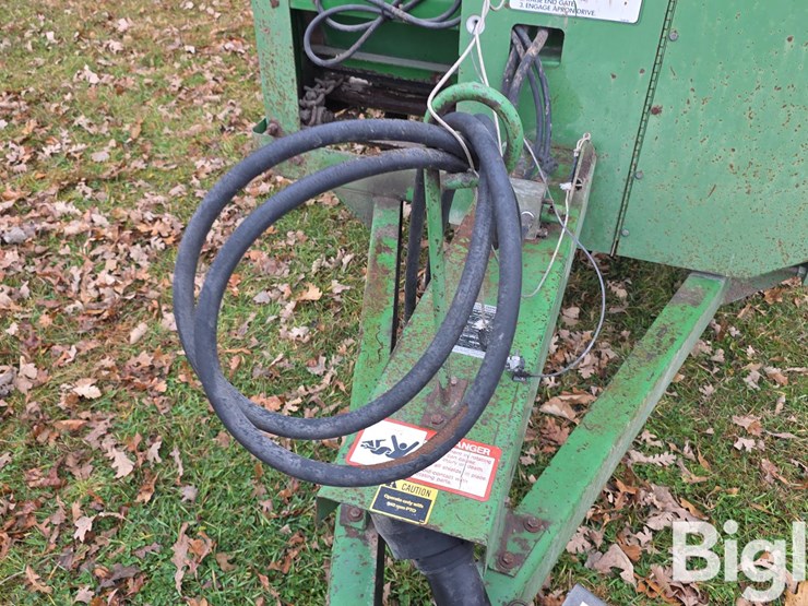 john-deere-350-image-10