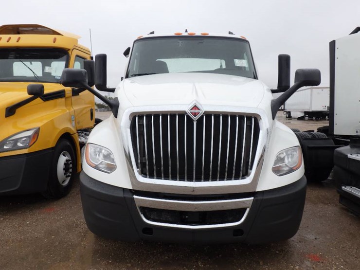 international-lt-image-2