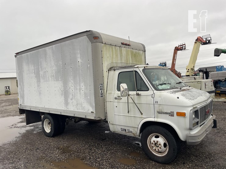 1993-gmc-3500-image-2