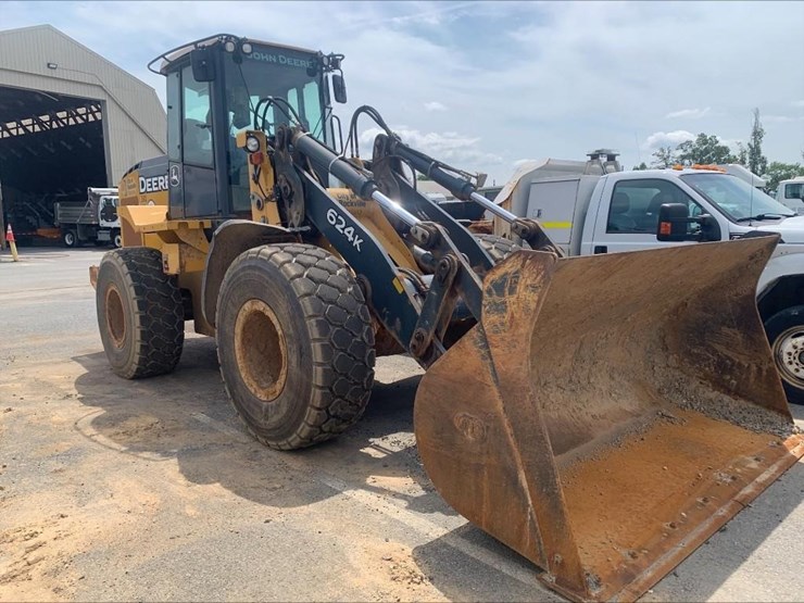 2012-deere-624k-image-2