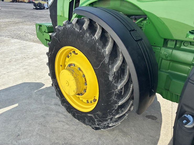 john-deere-8320r-image-50