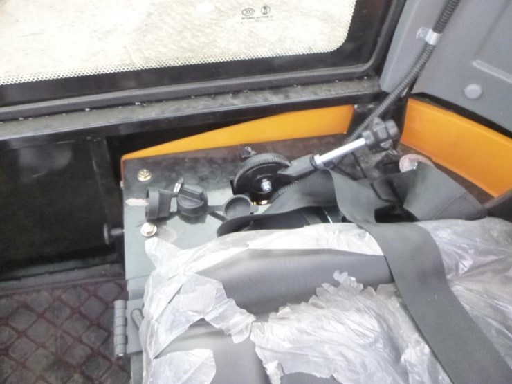 2025-vicsec-vc13c-hydraulic-excavator-image-23