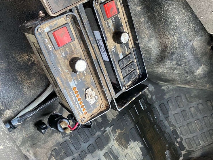 2009-ford-f350-image-26