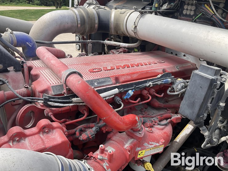 2017-kenworth-w900l-image-16