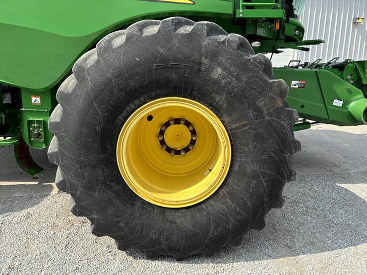 john-deere-s680-image-37