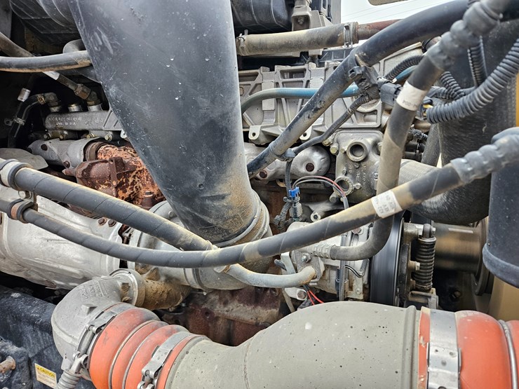 freightliner-122sd-image-68