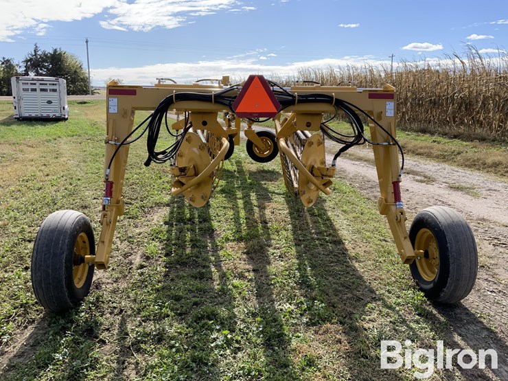 2012-vermeer-r2800-image-6